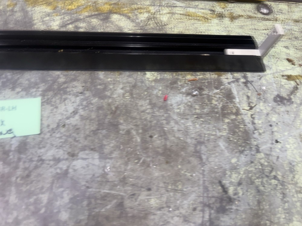 KINTERA REFRIGERATOR KGD23R-LH Too Light Panel Bracket Rail