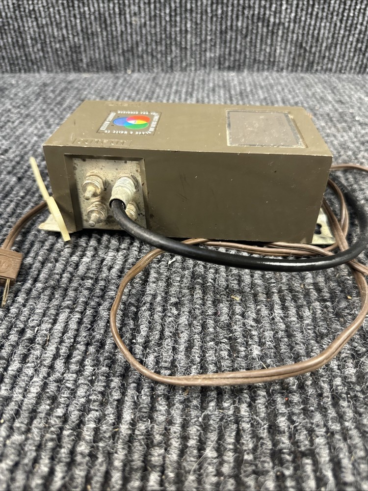 Channel Master 7036 VHF Solid State Distribution Amplifier