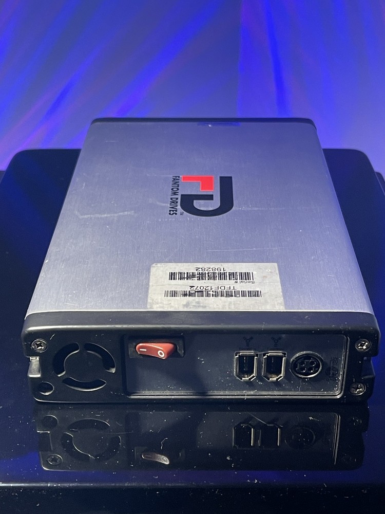 ✨Fantom Drives TFDF12072 FireWire HD Enclosure W/PSU