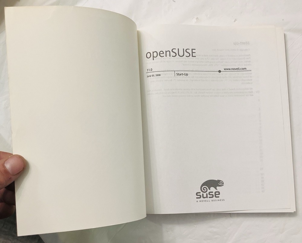 openSUSE 11.0 Start-Up Guide Softcover Linux Novell (2008) Reference Manual, VG+