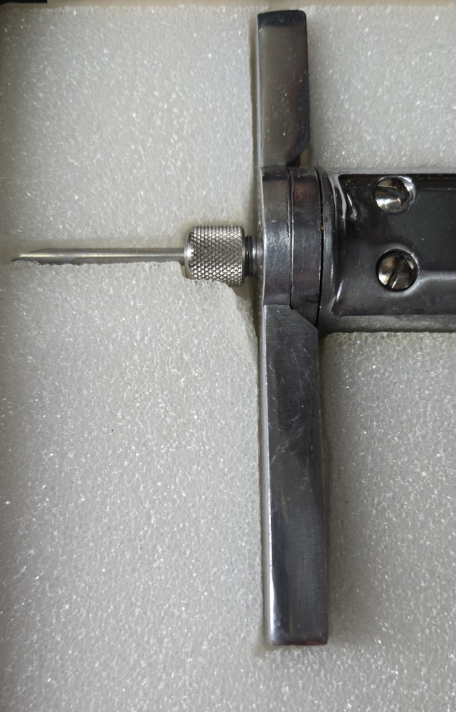 VINTAGE PFIZER AUTOMATIC IMPLANT GUN