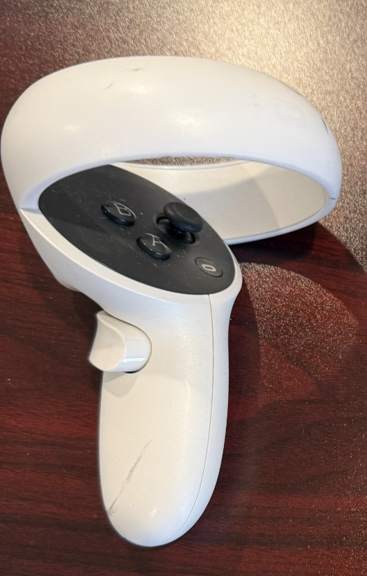 Meta Oculus Quest 2 VR LEFT Controller Only **NOT WORKING FOR PARTS ONLY*