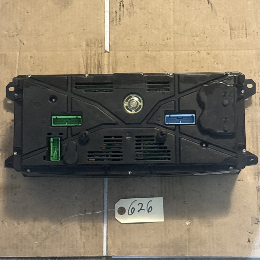 Volvo VNL Speedometer Instrument Cluster - Missing P/N