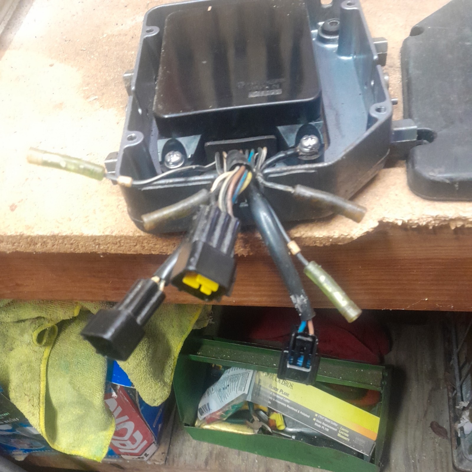 YAMAHA MARINE OUTBOARD 115 130 V4 HP MODELS CDI IGNITION BOX 6N7-85540-00-00