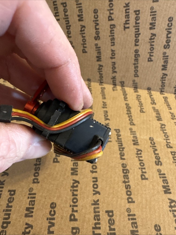 Hitec HSC-5998TG Titanium Gear Programmable Servo