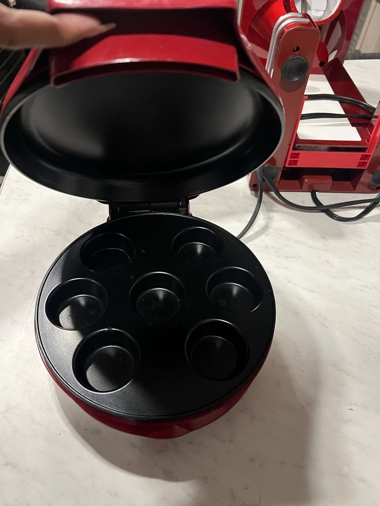 Red Electric Cupcake Muffin Maker 7-Compartment Non-Stick Indicator Light