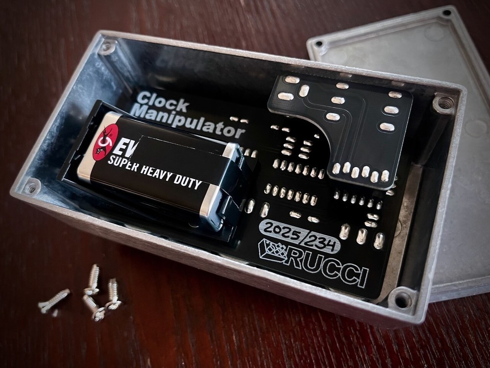 Clock Manipulator (Handmade, Rucci)