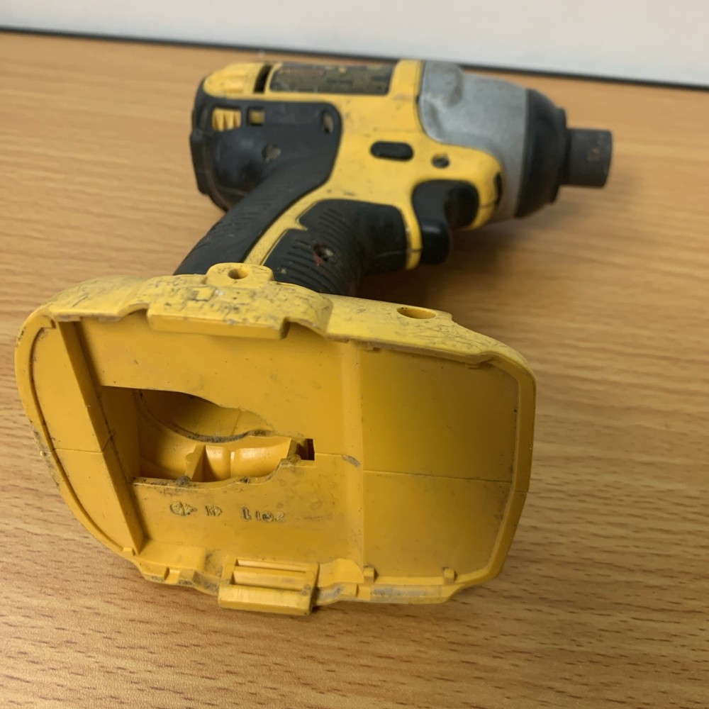 Dewalt DC825 / DC827 / DCF826 18V Volt 1/4" Hex IMPACT DRIVER Tool Only