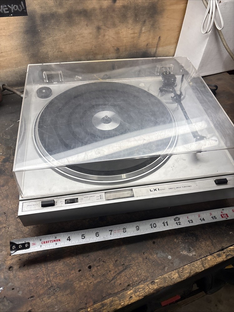 SEARS LXI TURNTABLE MODEL 564.97981250 TESTED - Needs Needle Replaced !