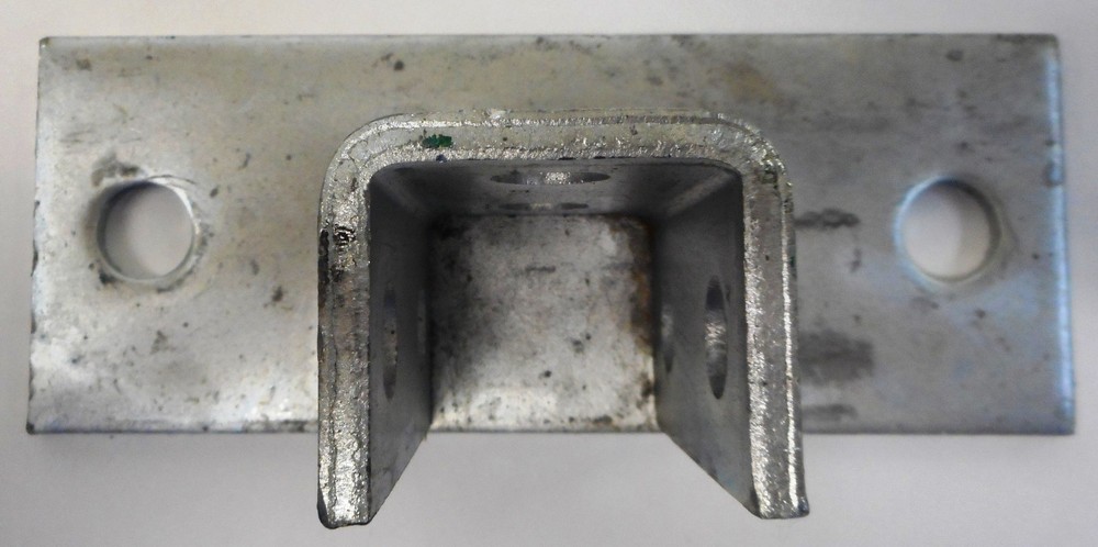 COOPER B-LINE B280FL, POST BASE, ZINC PLATED, 3-1/2" POST HEIGHT