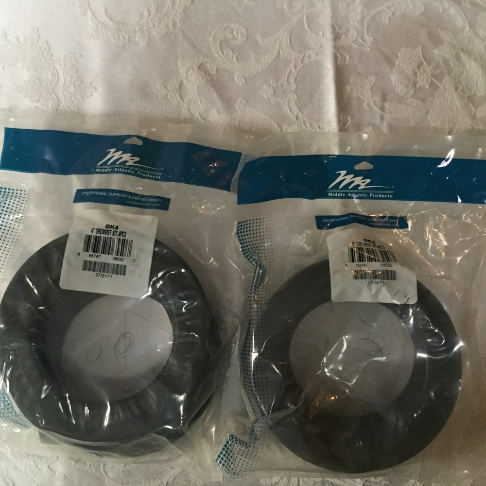 8 PCS. - MIDDLE ATLANTIC GK4 -  4" GROMMETS - NEW