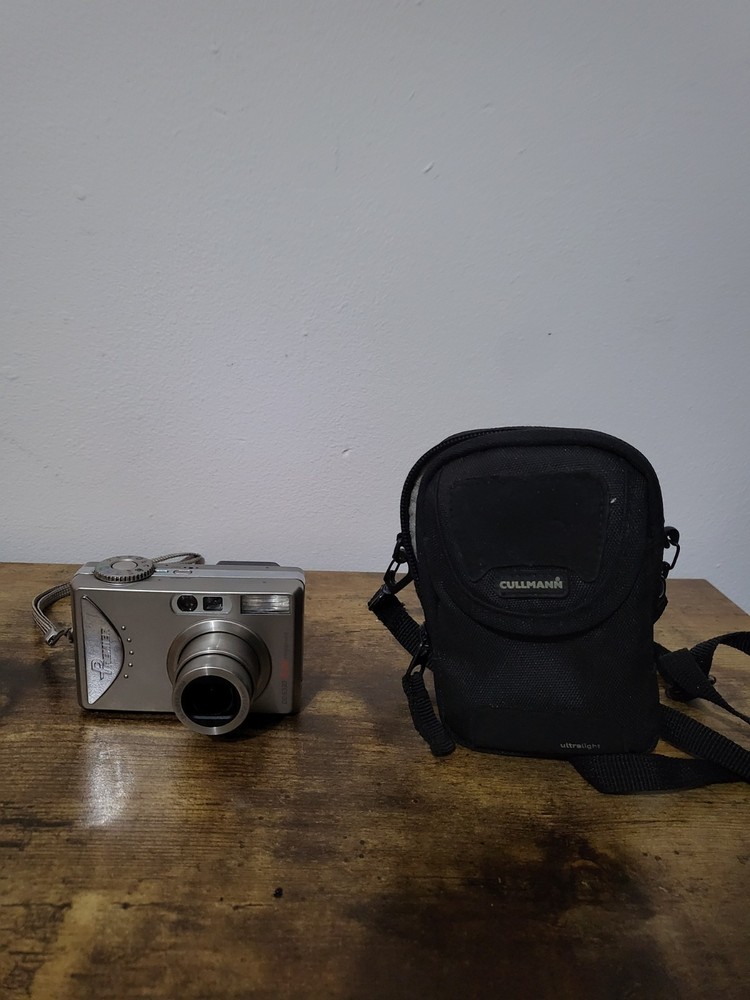 Premier DC-5330 Compact Camera 5.25MP Silver  Working + Case