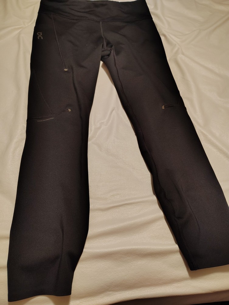 On Cloud Performance Tights 7/8 - Women's Medium