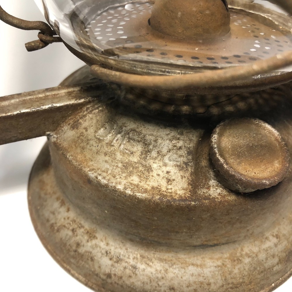 Antique Dietz Victor Lantern With Globe