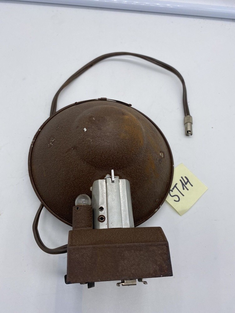 Antique Vintage Polaroid Model 201 Capacitor Flash Gun camera Untested