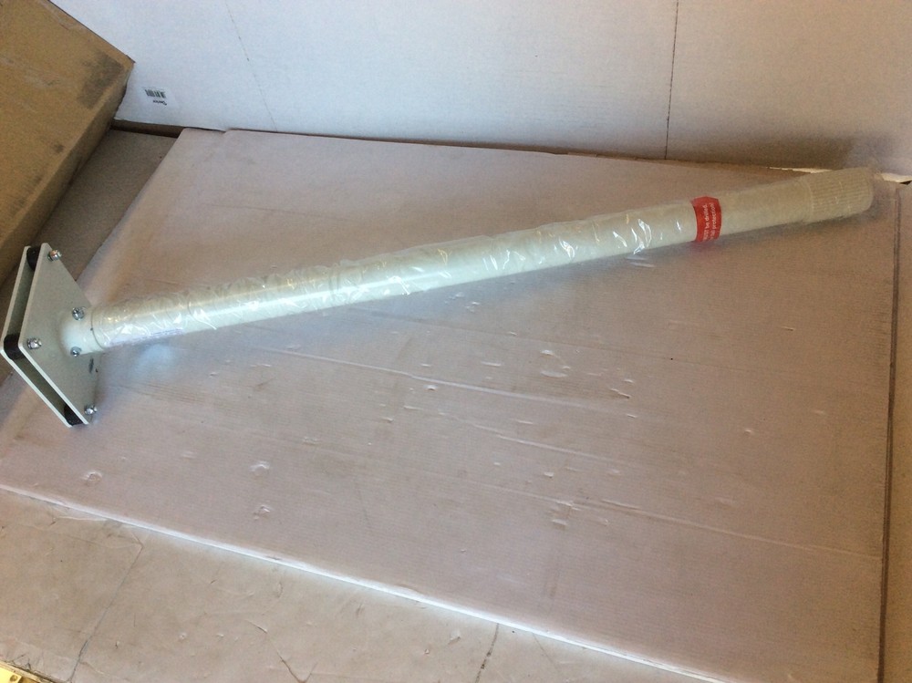 CE-CMHL-3 Mounting Pole