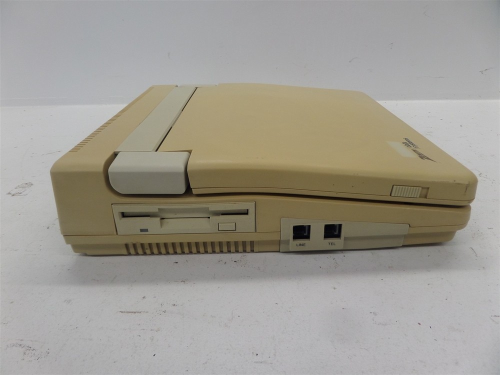 Vintage Zenith Data Systems ZFL-184-01 Laptop - Disk Error