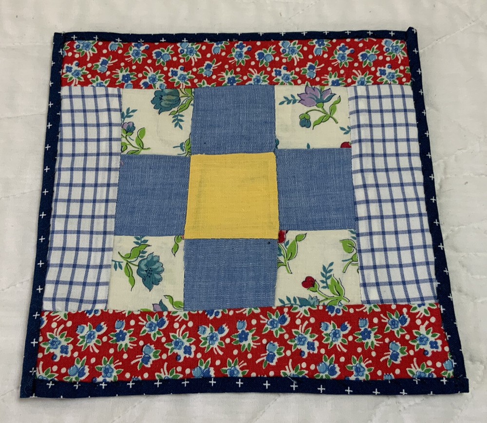 Vintage Patchwork Quilt Table Topper Or Mini Doll Crib Quilt, Nine Patch