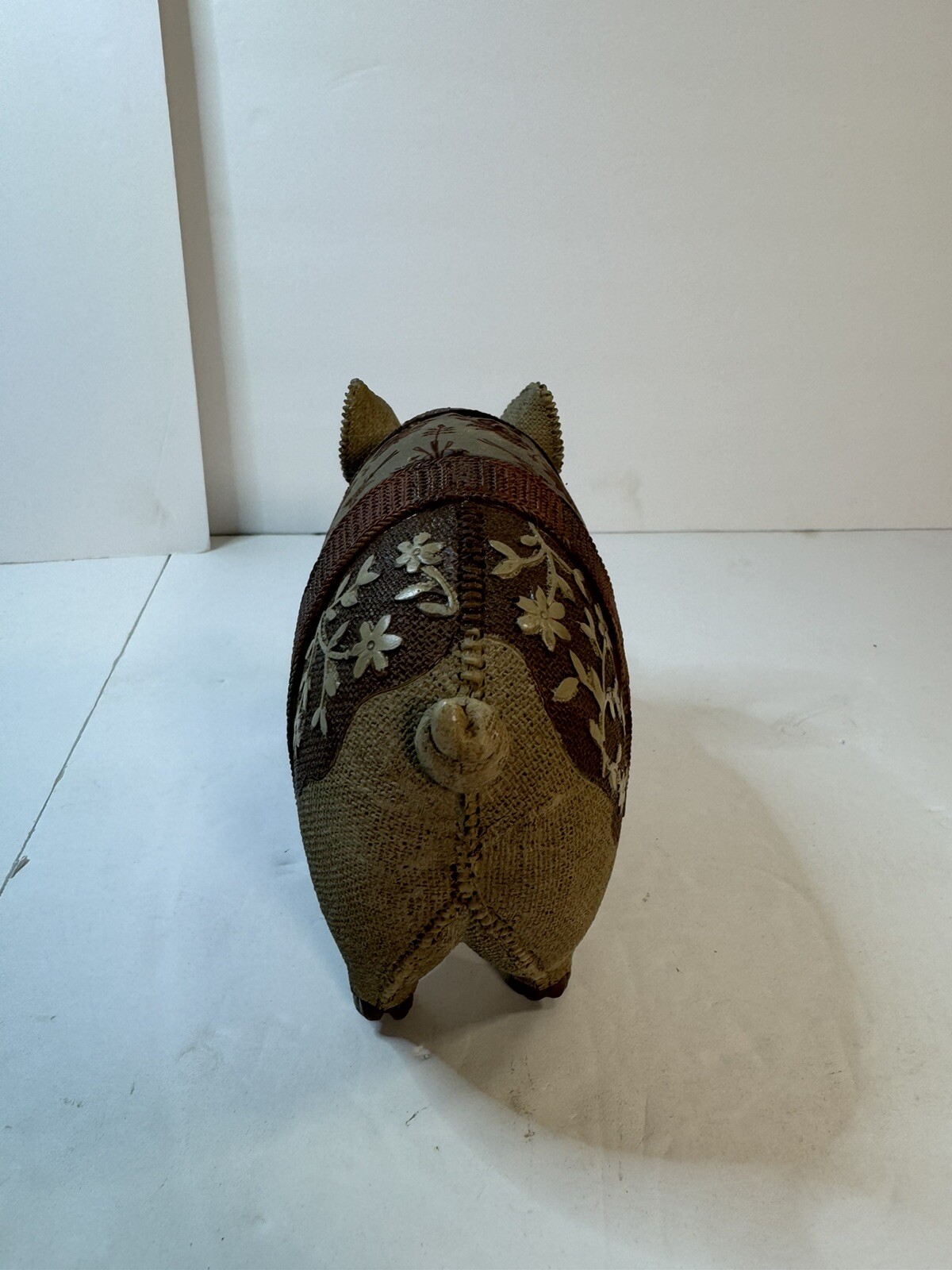 Canvas Mache Folk Art Glass Eyes Pig Figurine Decoration