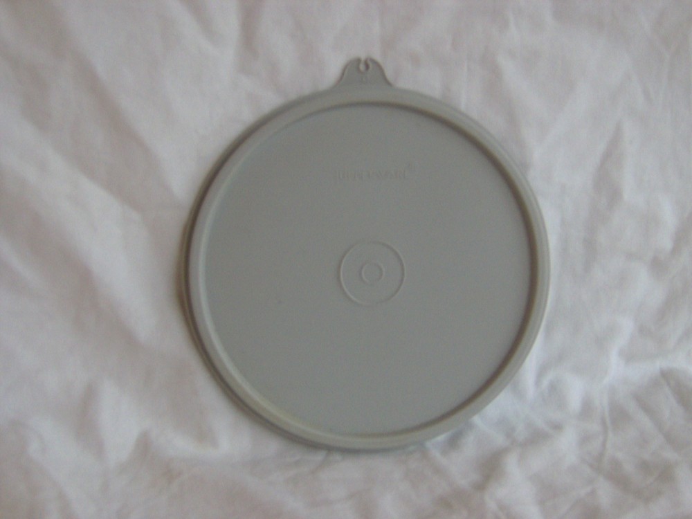TUPPERWARE ROUND "C"  LID SEAL # 2541 # 227 GRAY