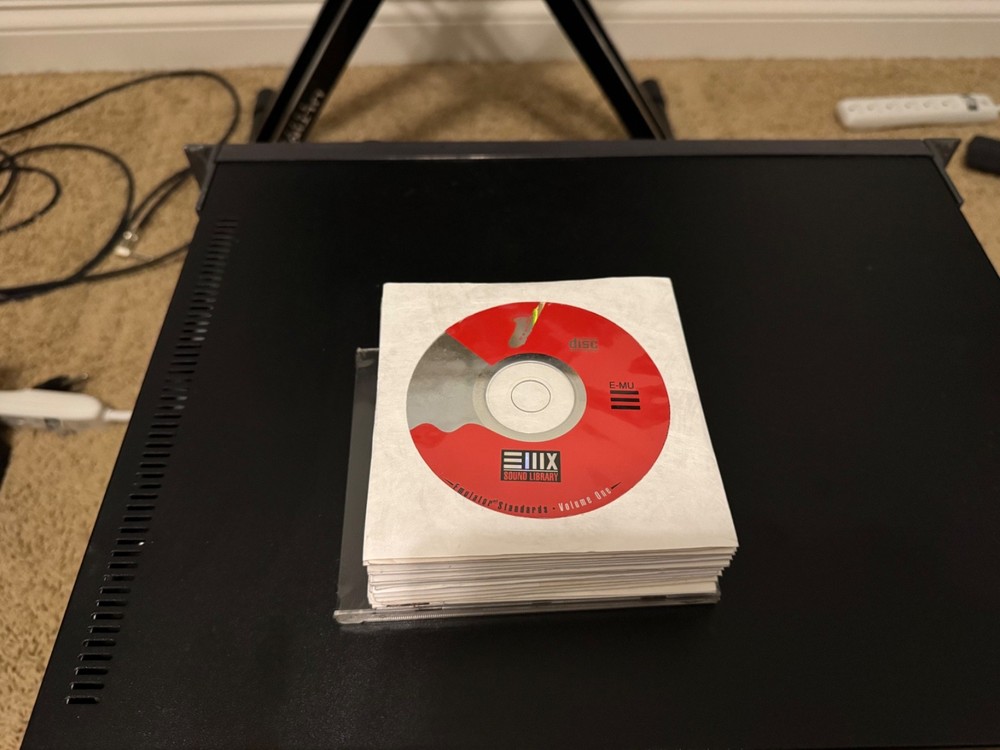 19 E-MU EMU EIIIX Sampler Sampling CD ROM Sound library Lot