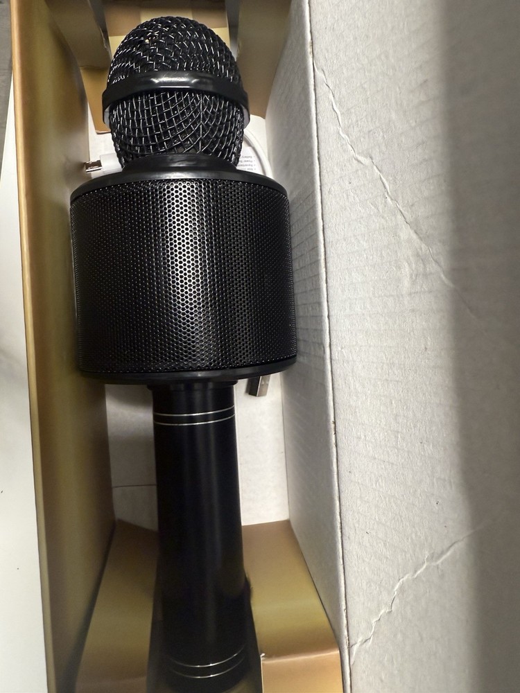 Bluetooth Wireless Karaoke Microphone Black Handheld Cordless Volume Control