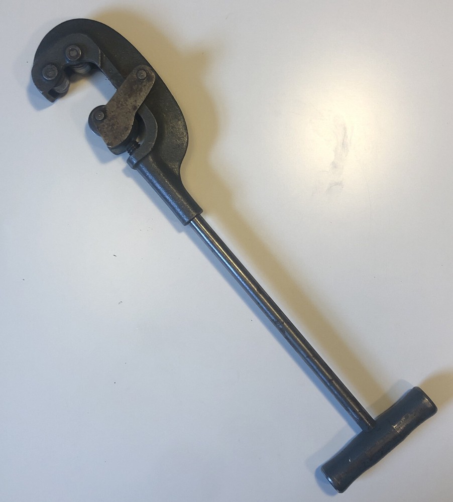 Vintage DUNLAP Pipe Cutter, Model 1S