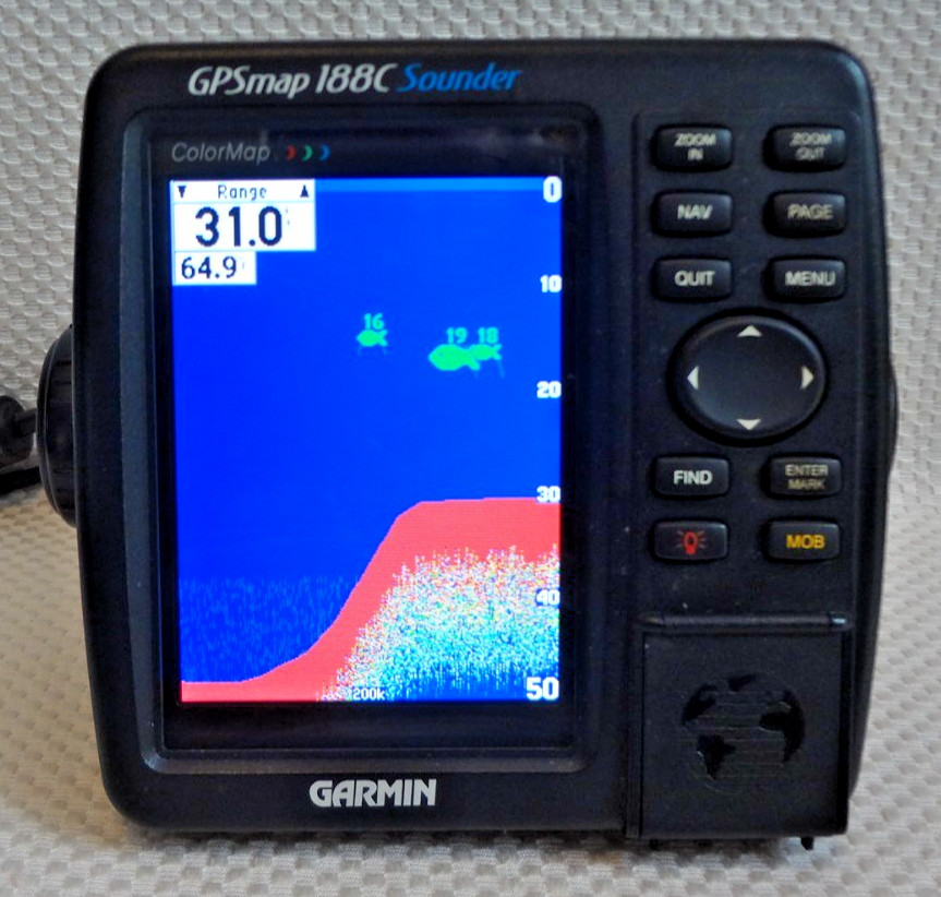 GARMIN GPSMAP 188C SOUNDER  MARINE GPS CHART PLOTTER FISHFINDER DISPLAY w/ KNOBS