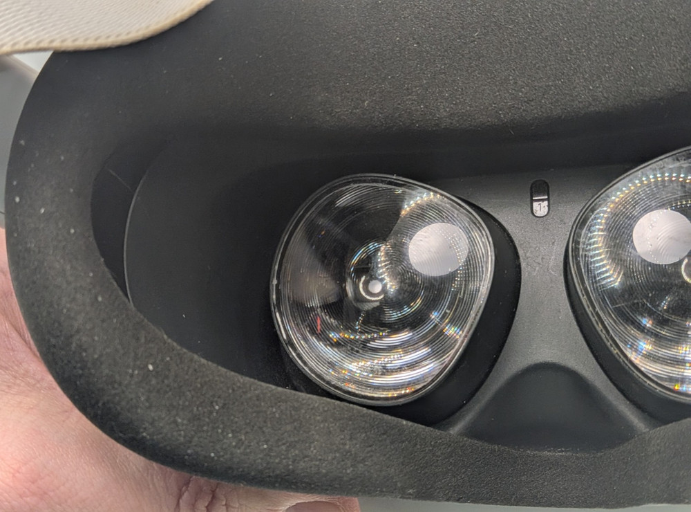 Meta Oculus Quest 2 64GB-VR Headset Only No Controllers w/Charge Cable Tested