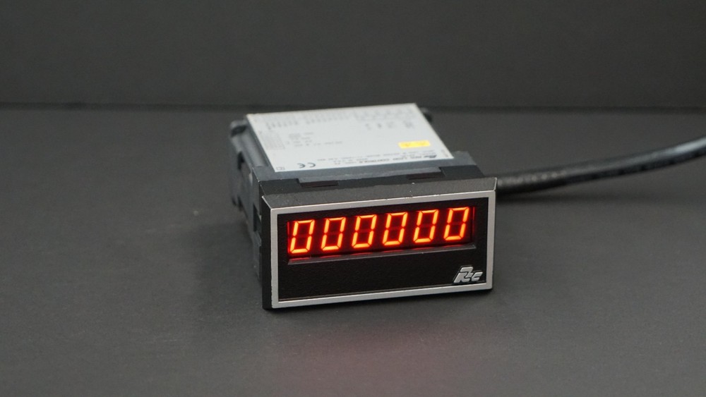 RED LION CONTROLS APLRI600 Time Interval Rate Indicator, 115VAC / 12VDC