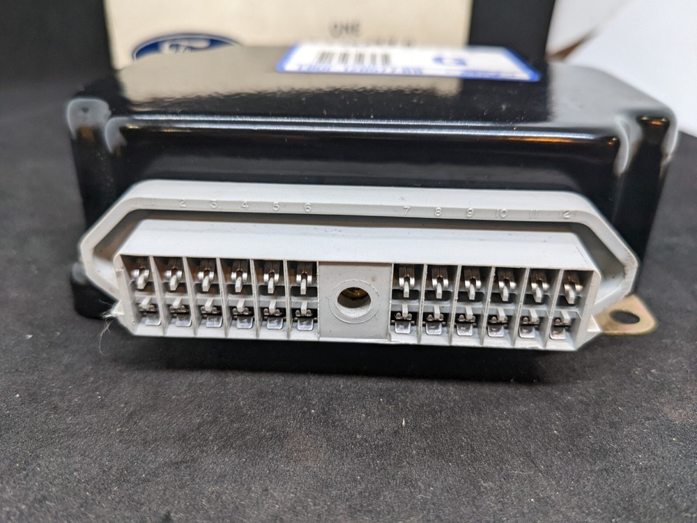 NOS 87-88 FORD TAURUS LINCOLN CONTINENTAL CONTROL MODULE ASSEMBLY E8DZ-12B577B
