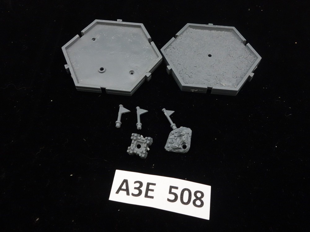 Warhammer Fantasy "Oldhammer" - 2 Mighty Empire Tiles w/ bits (oop plastic)