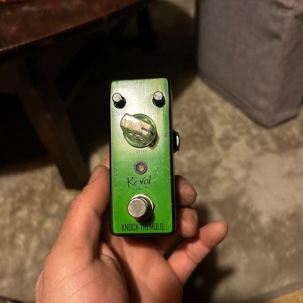 Knock Revol Effects Pedal Green