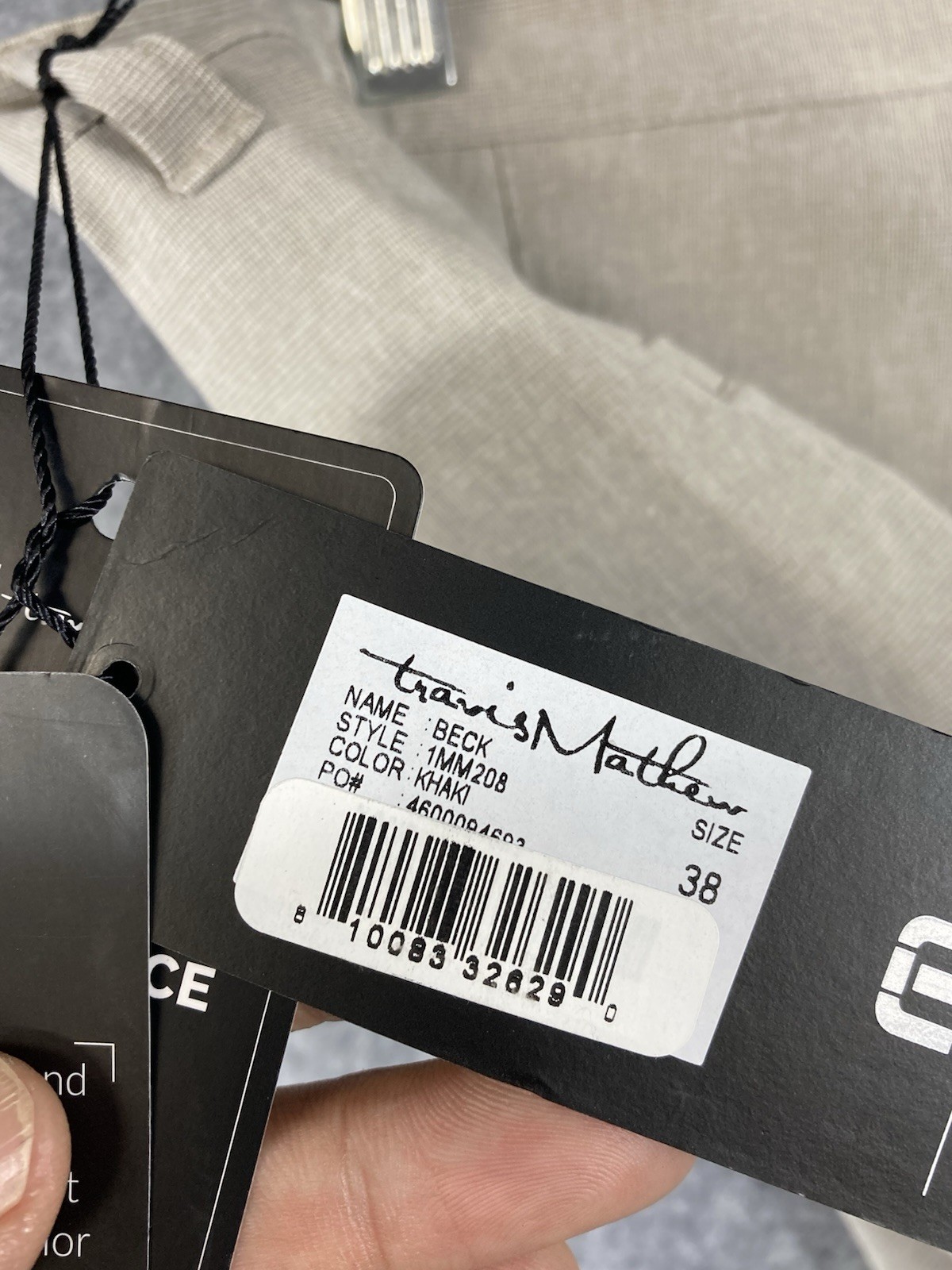 Travis Mathew Beck Golf Chino Shorts Mens 38 Khaki Stretch Wrinkle Resistant NWT