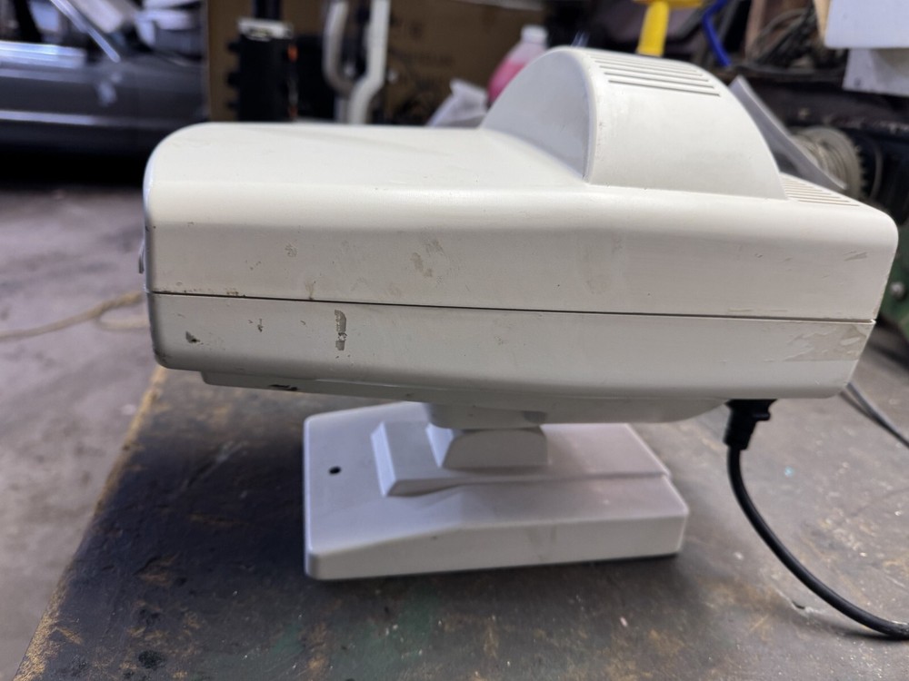 Topcon ACP-7S chart projector for eye exam