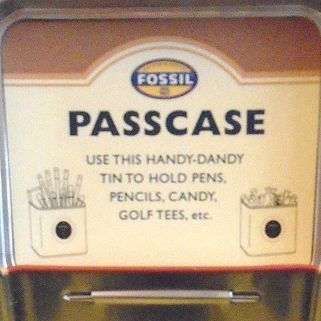 Fossil Knick Knack Passcase Tin Desk Clock