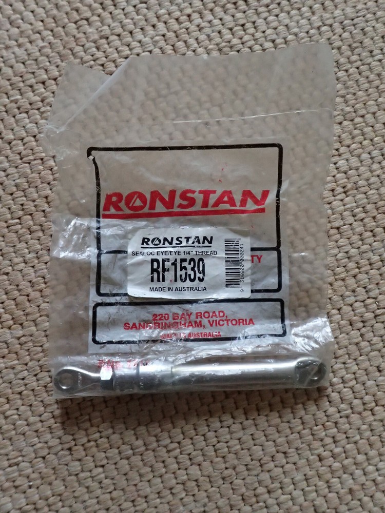 RONSTAN  RF1539 - Sealloc Eye/Eye 1/4" Thread  - Qty 2