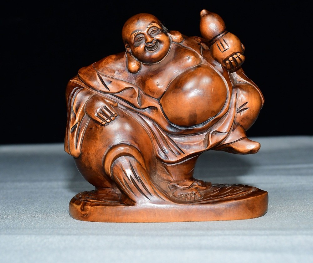Exquisite Small Leaf Boxwood Maitreya Ornament