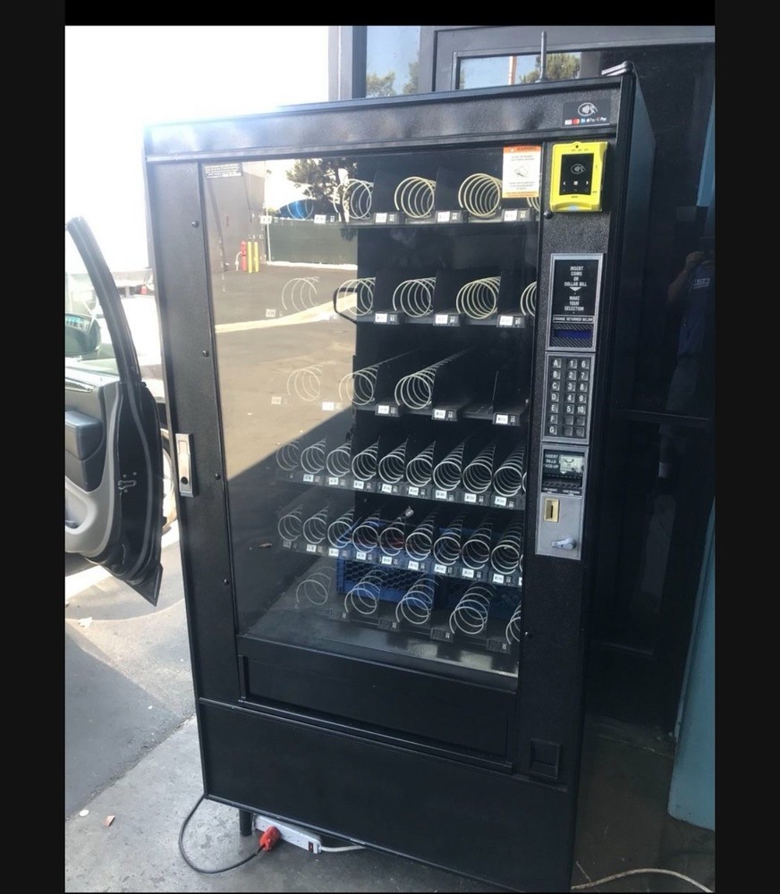 Snack Vending Machine National 145