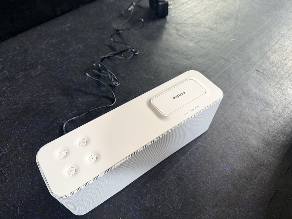 Phillips Docking Speaker Clock Display Alarm Clock