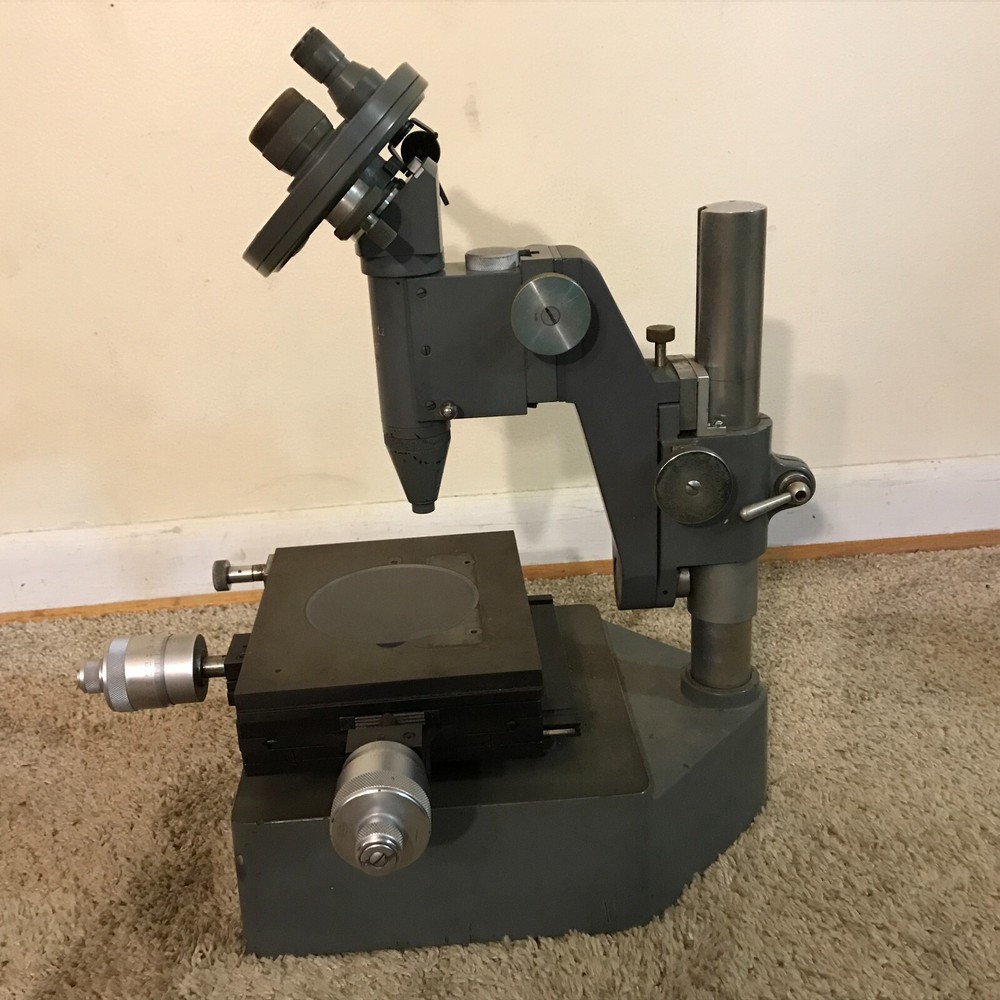 Vintage Ernst Leitz Wetzlar Toolmaker's Microscope