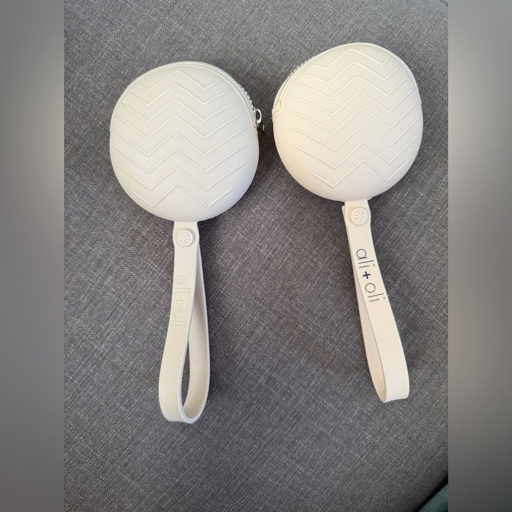 Ali & Oli pacifer holders