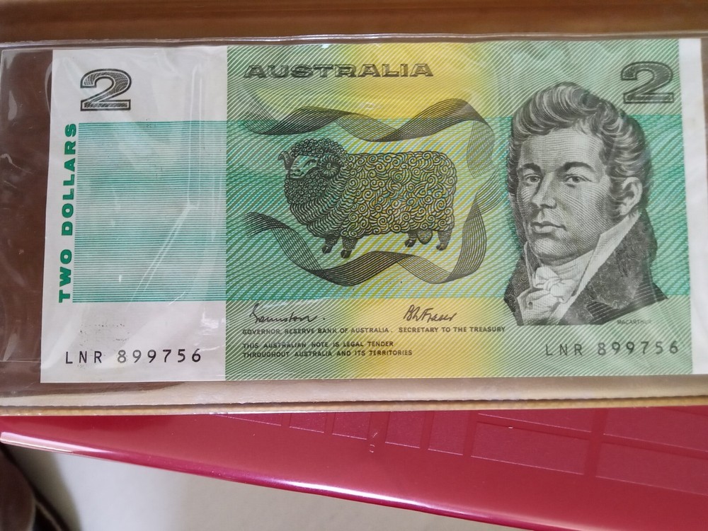 Australia Last 2$ Notes And First 2$ Coin