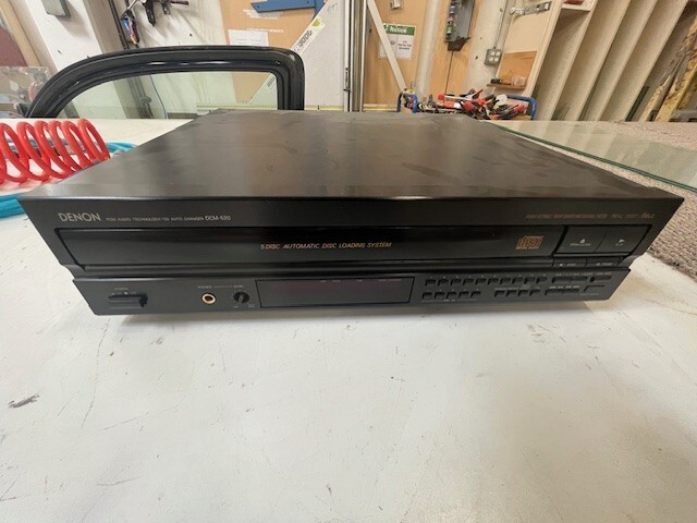 Denon DCM-520 Auto 5-Disc Loading PCM Audio Technology CD Changer