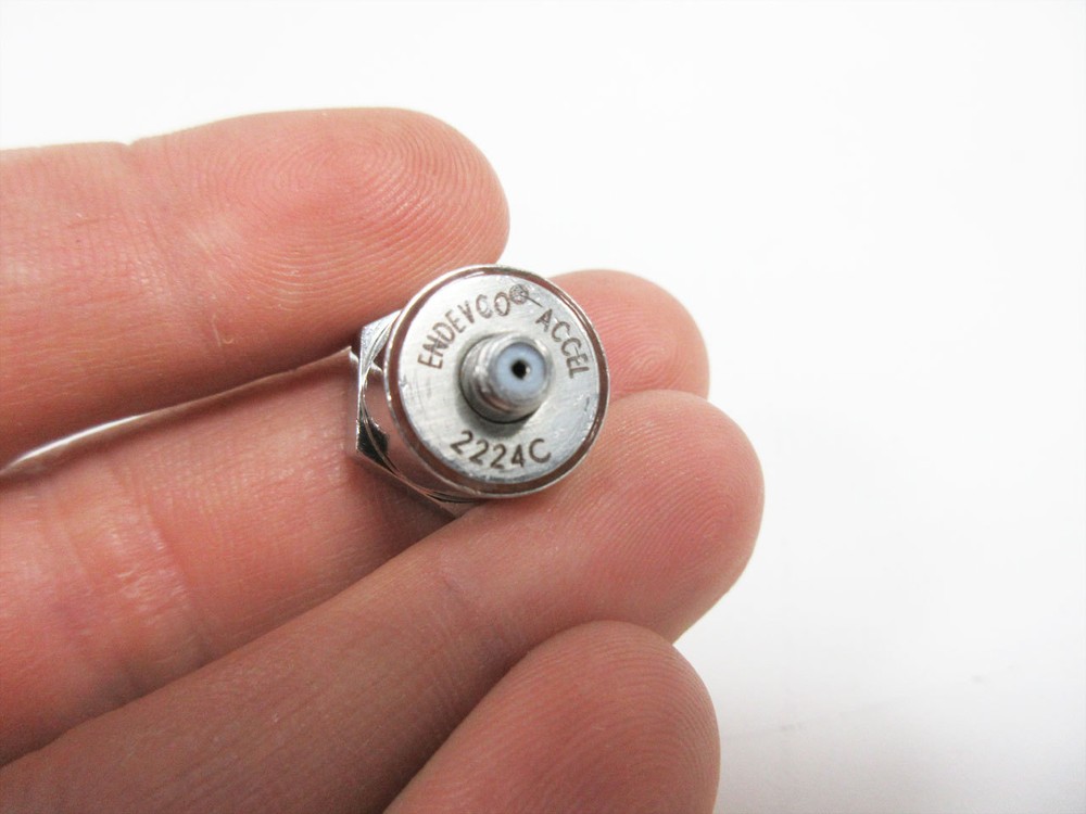 ENDEVCO 2224C PIEZOELECTRIC ACCELEROMETER REF SENSITIVITY 12.00 PC/G