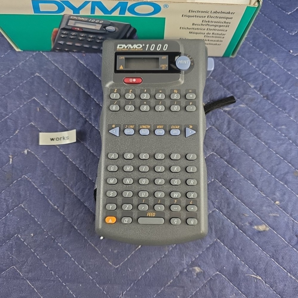 Dymo 1000 Electronic Label Maker with Manual