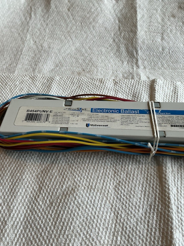 UNIVERSAL LIGHTING TECHNOLOGIES # B454PUNV-E / AccuSTart ELECTRONIC BALLAST.