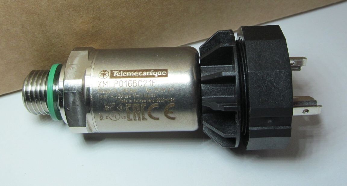 SCHNEIDER TELEMECANIQUE XMLP016BC21FQ/ XMLP016BC21F PRESSURE TRANSMITTER/ SENSOR
