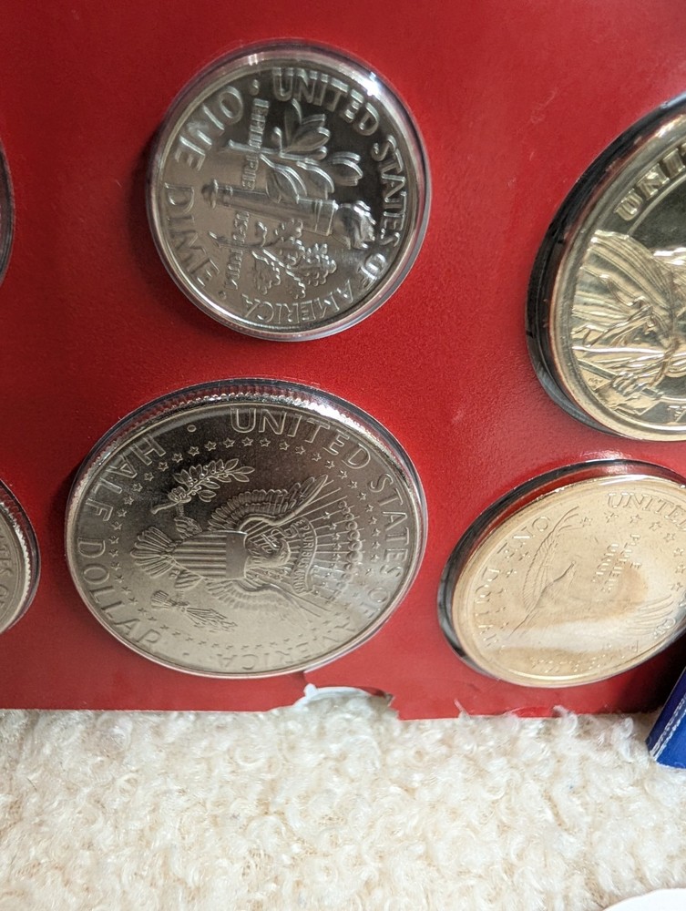 2007 P & D US Mint Complete Uncirculated Set 28 Coins w/ COA *Damaged Packaging*