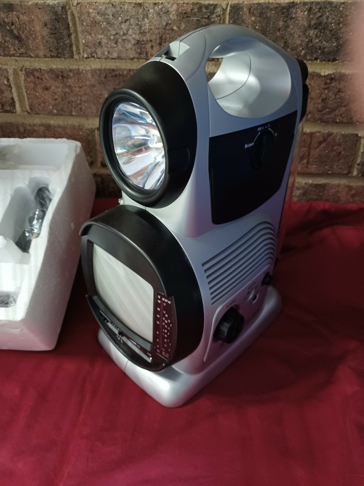 8 N 1 Mini TV/ Lantern